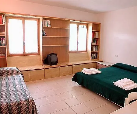 Aurea Hotel 3*